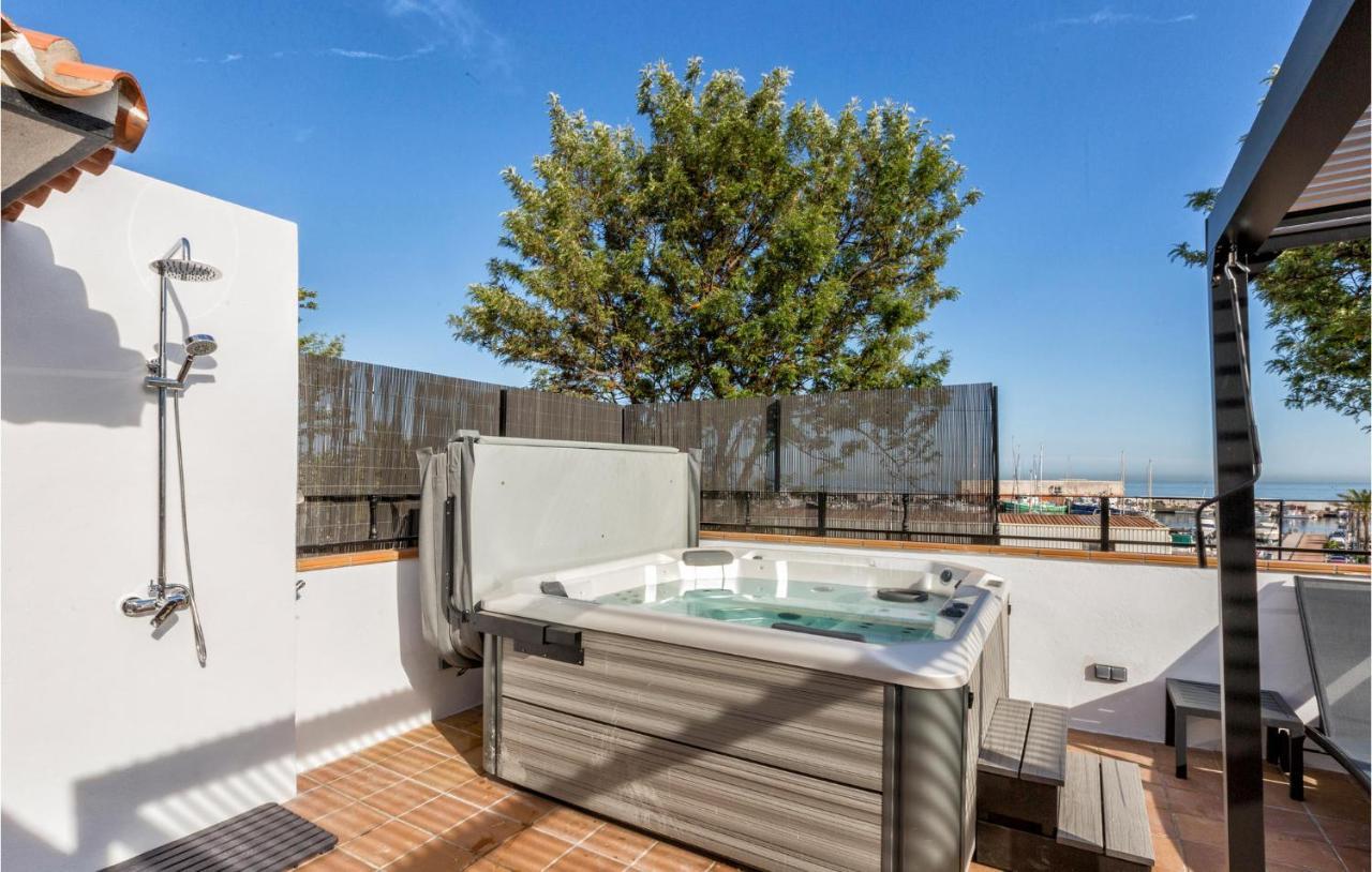Gorgeous Home In Marbella With Kitchen מראה חיצוני תמונה